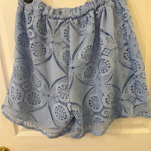 Chic Blue Lace Women Shorts - Picture 5 of 6